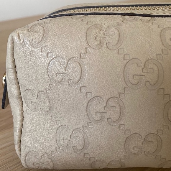 Gucci Leather Cosmetic Makeup Pouch - Picture 11 of 14